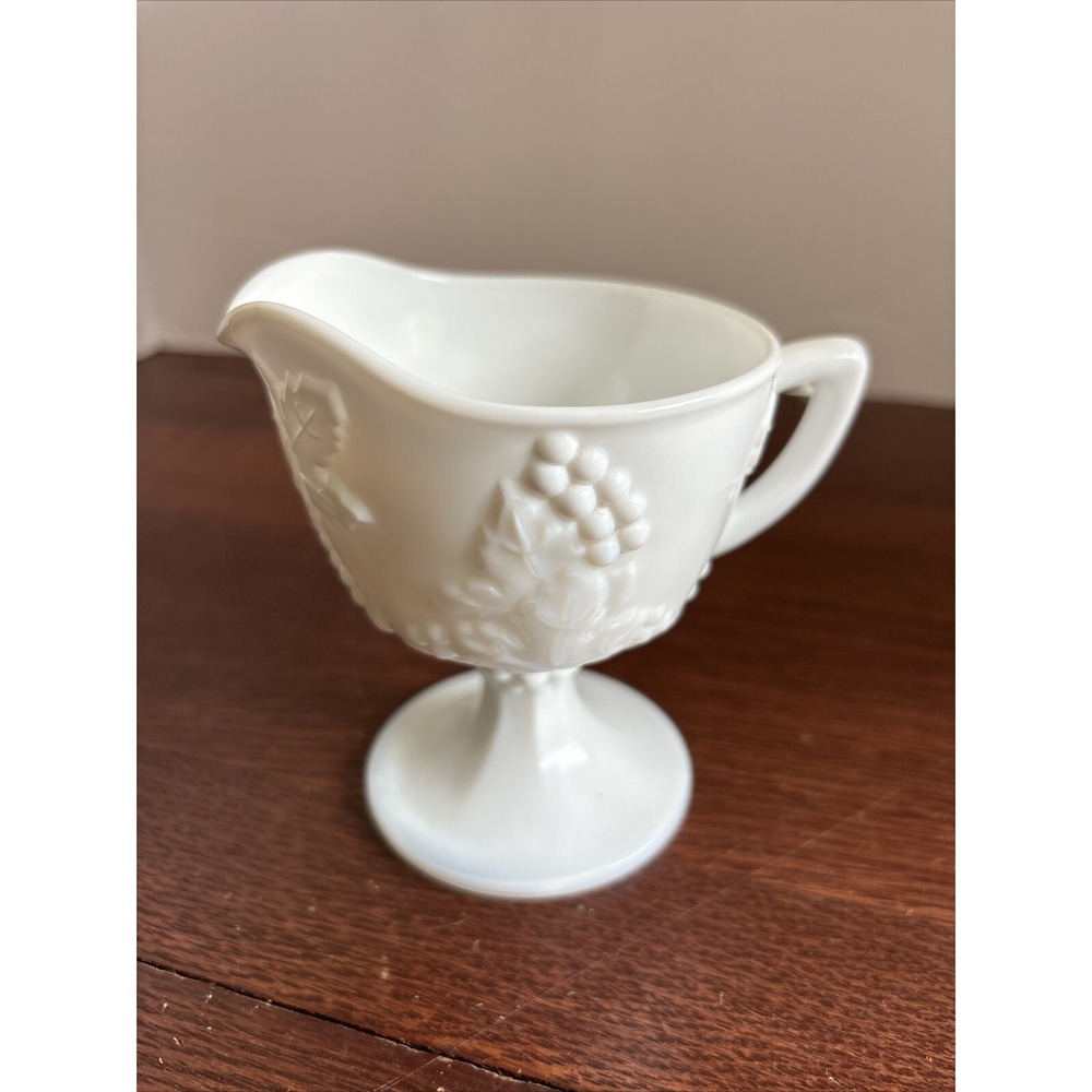 Vintage Indiana Colony‎ Harvest Milk Glass Footed Creamer Grapes & Leaves